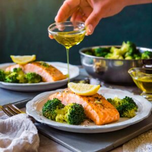 Baked Salmon with Steamed Broccoli